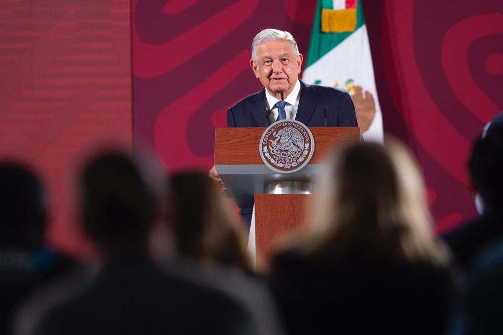 Alista AMLO informe trimestral de labores