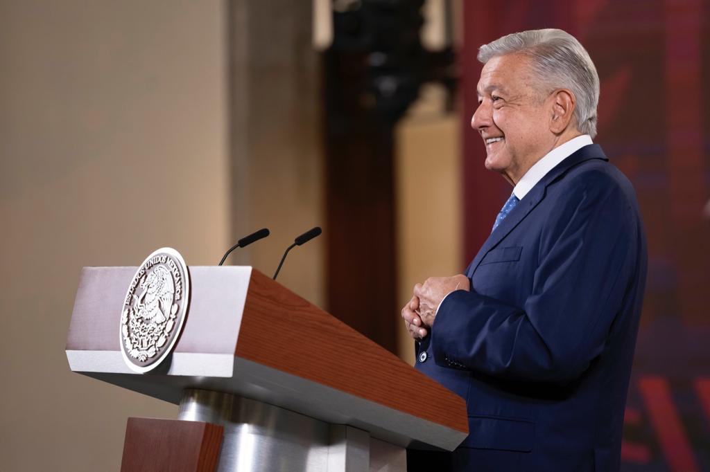 AMLO amaga con manifestaciones durante mayo si oposición sigue convocando a movilizaciones