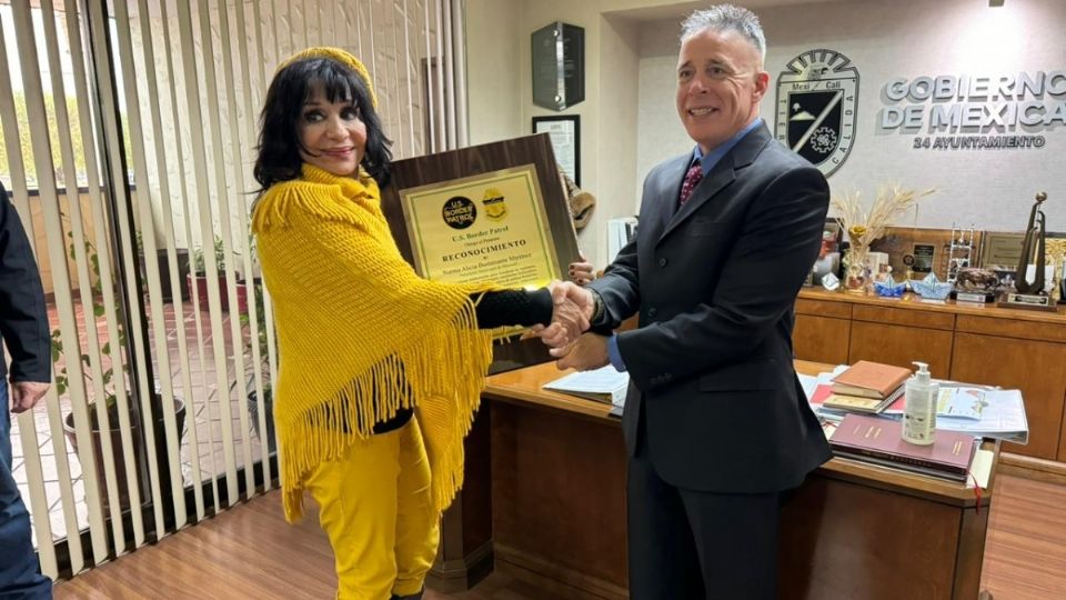 Reconocen a Norma Bustamante, por fortalecer seguridad binacional