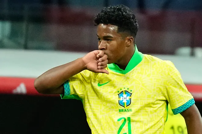 España vs Brasil: Vinicius, aplaudido; Endrick se estrena en el Bernabéu