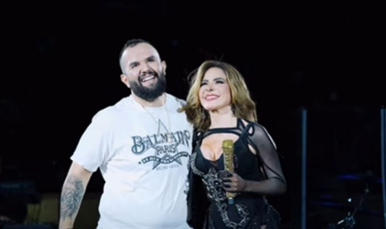 Carin León cantó junto a Gloria Trevi en concierto; sorprendió con canción