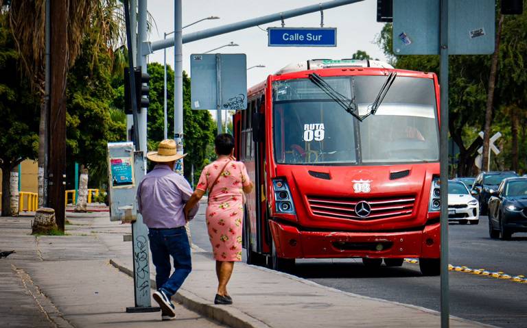 Van nueve multas a camiones por no prender la “refi”