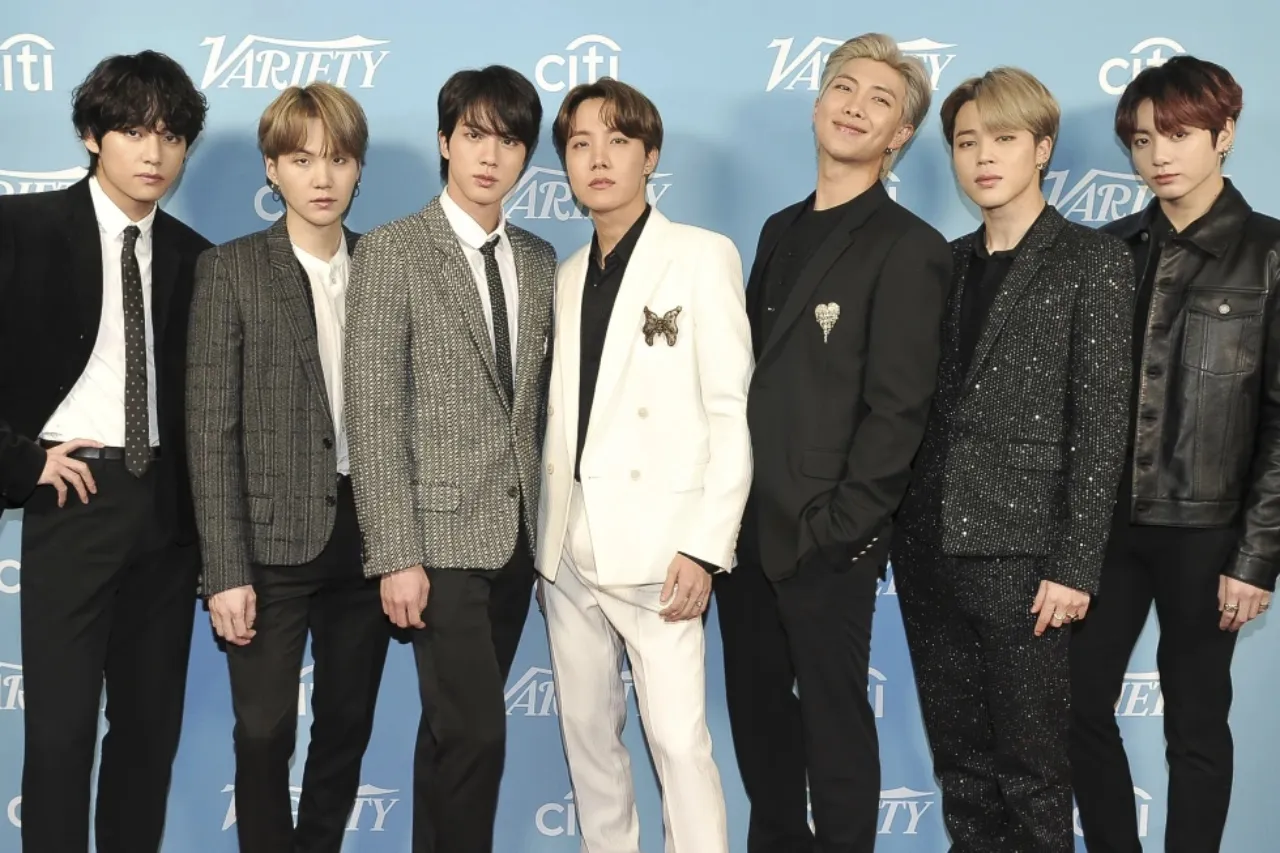 BTS anuncia su regreso en marzo, poniendo fin a una pausa de casi cuatro años