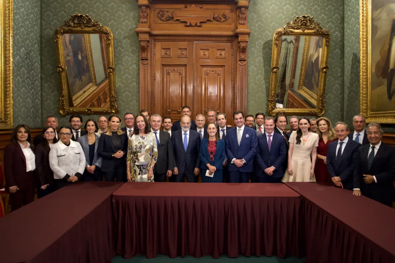 Sheinbaum impulsa alianzas estratégicas con empresarios para acelerar inversiones en México